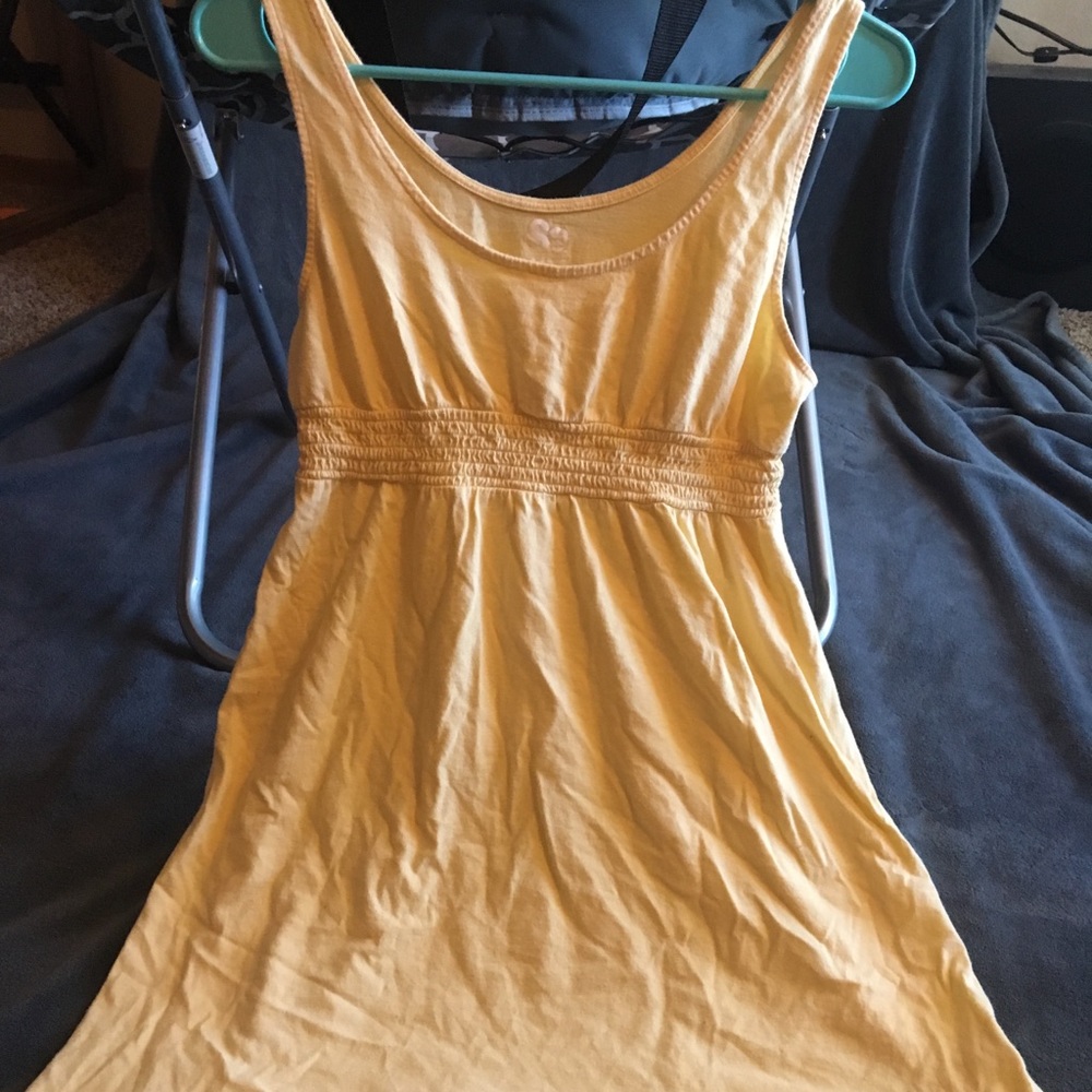 Yellow dress